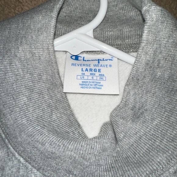 Heavyweight Champion Sweater - Picture 3 of 5